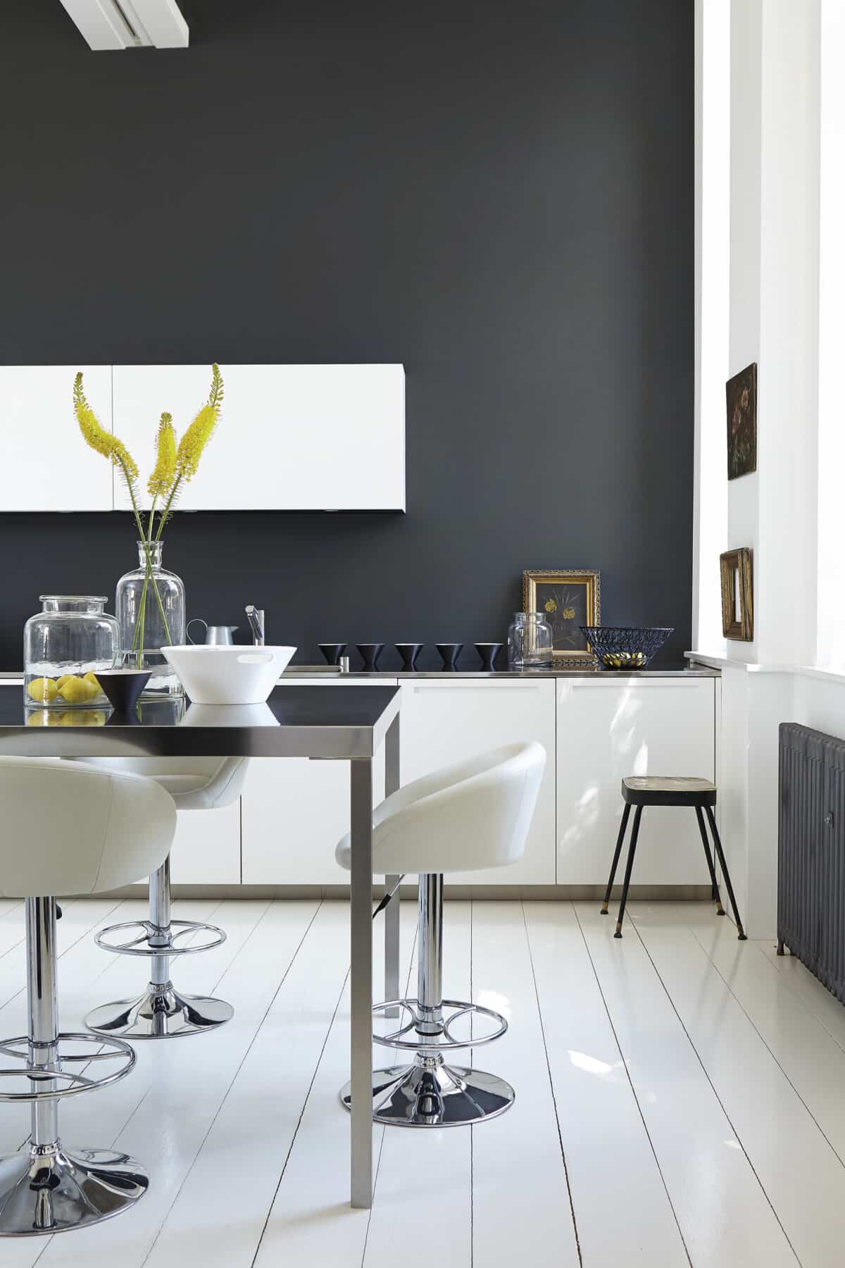 Little Green  Lamp Black 228