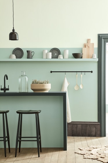 Mintgroene kleuren voorbeeld op de muur
